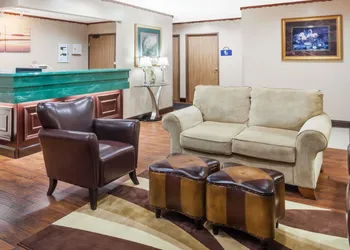 Days Inn by Wyndham Dyersburg hotel thumbnail 3