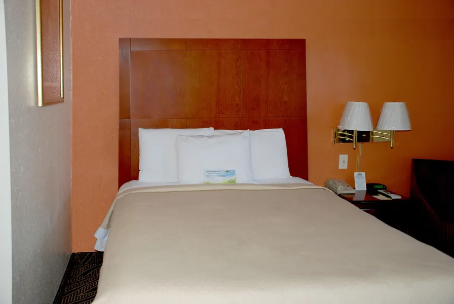 Days Inn by Wyndham Dyersburg hotel detail image 6