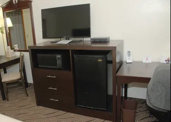 Days Inn by Wyndham Dyersburg hotel thumbnail 7