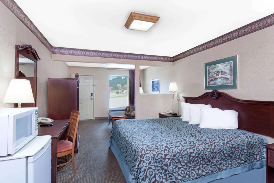 Days Inn by Wyndham Morristown hotel detail image 6