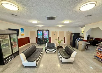 Days Inn by Wyndham Ruther Glen Kings Dominion Area hotel thumbnail 5