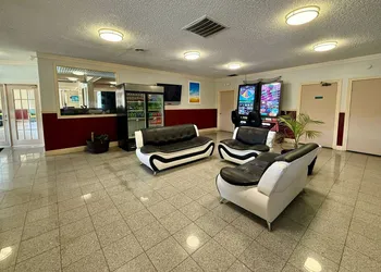 Days Inn by Wyndham Ruther Glen Kings Dominion Area hotel thumbnail 2