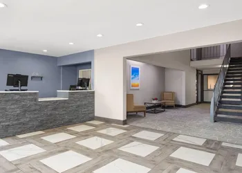 Days Inn by Wyndham Rawlins hotel thumbnail 3