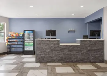 Days Inn by Wyndham Rawlins hotel thumbnail 4