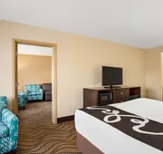 La Quinta Inn & Suites by Wyndham Richmond-Midlothian hotel detail image 5