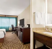 La Quinta Inn & Suites by Wyndham Richmond-Midlothian hotel detail image 7