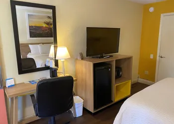 Days Inn by Wyndham St. Augustine I-95/Outlet Mall hotel thumbnail 3