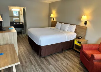 Days Inn by Wyndham St. Augustine I-95/Outlet Mall hotel thumbnail 7