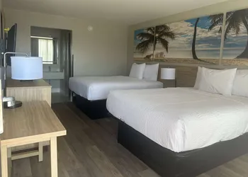 Days Inn by Wyndham Fort Myers hotel thumbnail 8