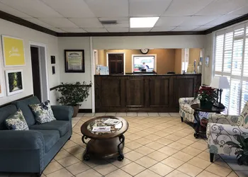 Days Inn by Wyndham Natchez hotel thumbnail 2