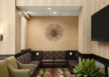 Days Inn by Wyndham Baltimore Inner Harbor hotel thumbnail 3