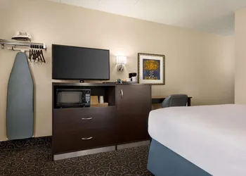 Days Inn by Wyndham Fort Collins hotel thumbnail 6
