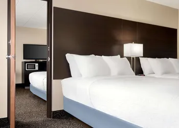 Days Inn by Wyndham Fort Collins hotel thumbnail 7