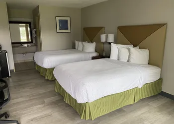 Days Inn by Wyndham Brunswick/St. Simons Area hotel thumbnail 4