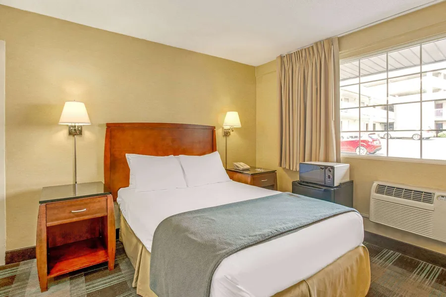 Travelodge by Wyndham Silver Spring hotel detail image 6
