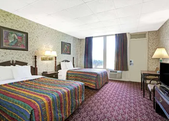 Days Inn by Wyndham Parsippany hotel thumbnail 7