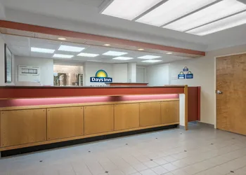 Days Inn by Wyndham Harrisburg North hotel thumbnail 4