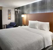 Hampton Inn Newark Airport hotel detail image 5
