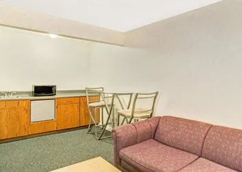 Days Inn by Wyndham Carson City hotel thumbnail 5