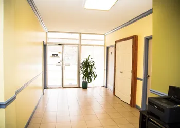 Days Inn by Wyndham Alexandria South hotel thumbnail 2