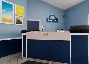 Days Inn by Wyndham Canastota/Verona hotel thumbnail 2