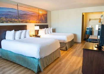 Days Inn by Wyndham Waynesboro hotel thumbnail 4