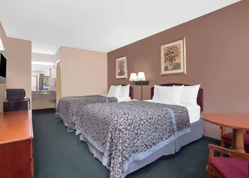 Days Inn by Wyndham Dublin GA hotel thumbnail 6