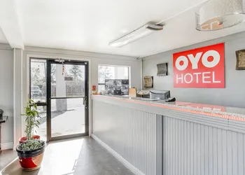 OYO Hotel Pineville LA Hwy 165 hotel thumbnail 3