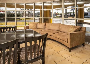 Days Inn by Wyndham Atlanta Stone Mountain hotel thumbnail 2