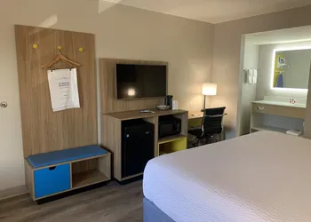Days Inn by Wyndham Atlanta Stone Mountain hotel thumbnail 4