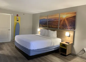 Days Inn by Wyndham Atlanta Stone Mountain hotel thumbnail 8