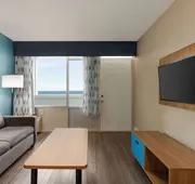 Days Inn by Wyndham Myrtle Beach-Beach Front hotel detail image 7