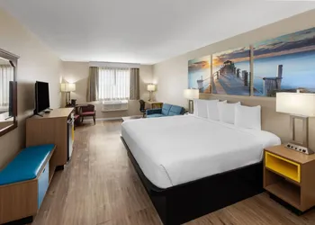 Days Inn by Wyndham Mountain Home hotel thumbnail 5