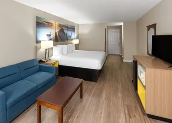 Days Inn by Wyndham Mountain Home hotel thumbnail 6