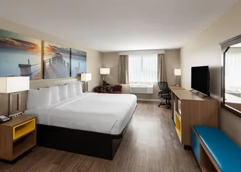 Days Inn by Wyndham Mountain Home hotel thumbnail 8