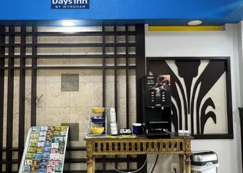 Days Inn by Wyndham Brooksville/Dade City hotel thumbnail 3