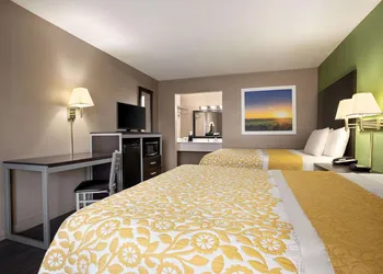 Days Inn by Wyndham Hardeeville/ I-95 State Line hotel thumbnail 8