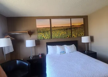 Days Inn by Wyndham Watertown hotel thumbnail 4