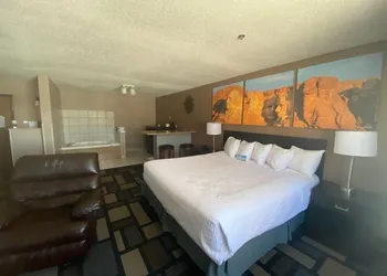 Days Inn by Wyndham Watertown hotel thumbnail 6