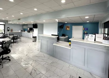 Days Inn by Wyndham Lake Charles hotel thumbnail 3