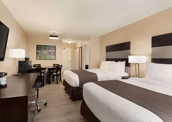 Days Inn by Wyndham Saskatoon hotel thumbnail 8