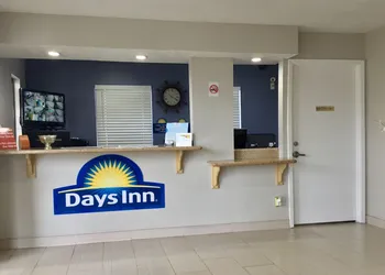 Days Inn by Wyndham San Antonio Morgan's Wonderland / IH-35 N hotel thumbnail 2