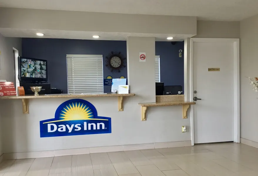 Days Inn by Wyndham San Antonio Morgan's Wonderland / IH-35 N hotel detail image 2