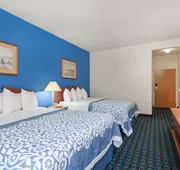 Days Inn & Suites by Wyndham Cambridge hotel detail image 4