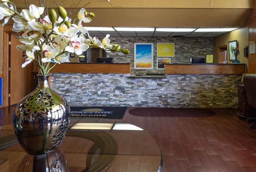 Days Inn by Wyndham Clinton OK hotel detail image 2