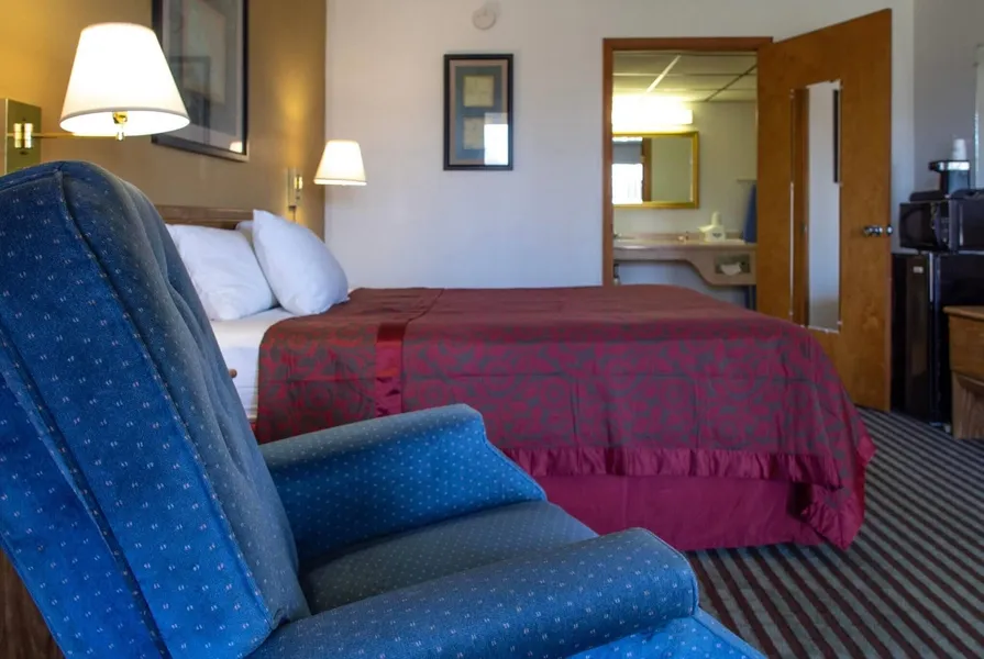 Days Inn by Wyndham Clinton OK hotel detail image 6