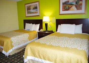 Days Hotel & Conference Center by Wyndham Danville hotel thumbnail 8