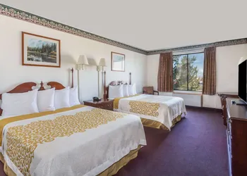 Days Inn by Wyndham Evanston WY hotel thumbnail 5