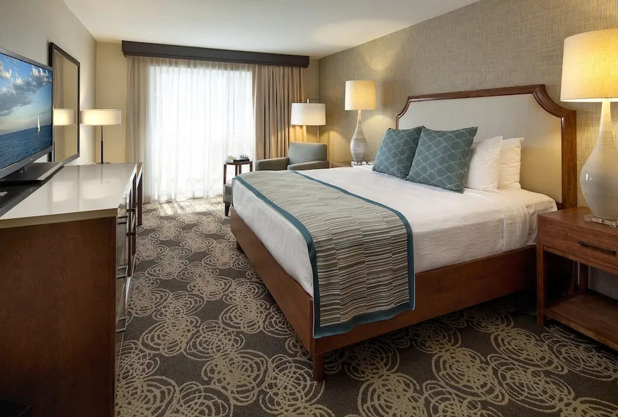 Redondo Beach Hotel, Tapestry Collection by Hilton hotel detail image 6