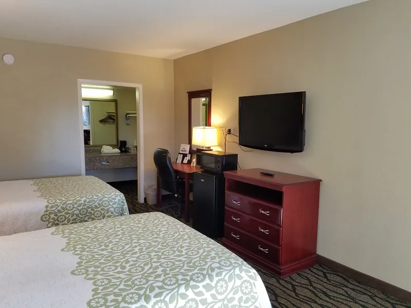 Days Inn by Wyndham Leesville hotel detail image 6